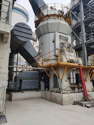 Equipamento vertical do moinho da máquina de moedura do pó da eficiência elevada para a bauxite
