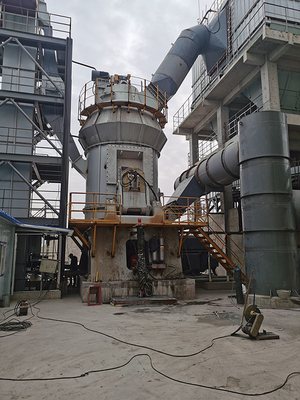Vertical de moedura da máquina do Pulverizer da dolomite do moinho da bauxite da eficiência elevada